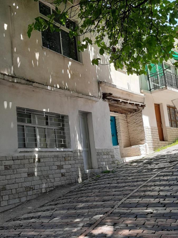 Gjirokastër Vrenjo Guesthouse المظهر الخارجي الصورة